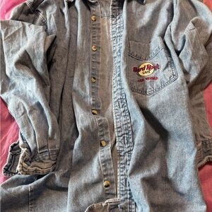 Hard Rock Cafe Las Vegas Denim Shirt in Light Blue with Red Logo